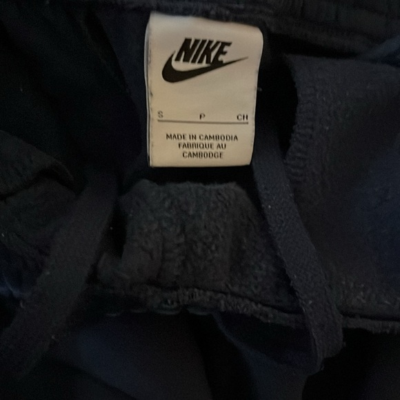 Men's Nike sweatpants - Picture 3 of 3
